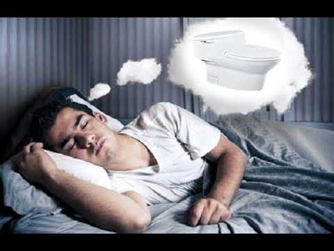 Một người đang suy nghĩ về giấc mơ thấy nhà vệ sinh
